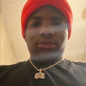 Meet your Posher, Raymond